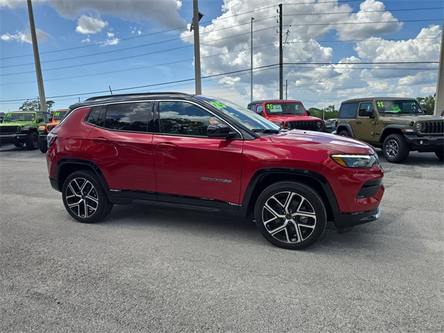 2025 Jeep Compass Limited photo 2