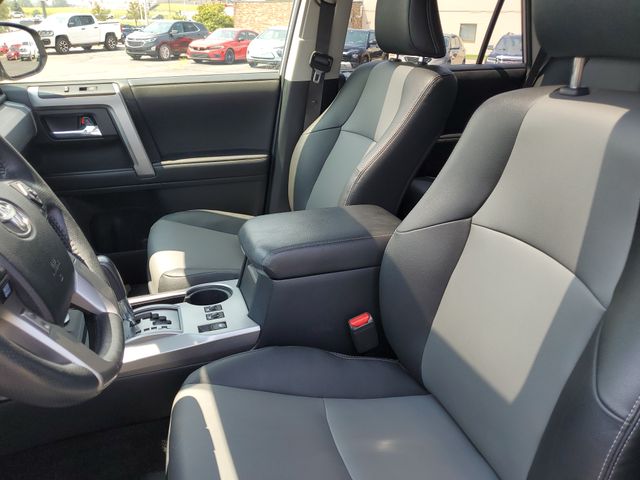 2022 Toyota 4Runner SR5 photo 12