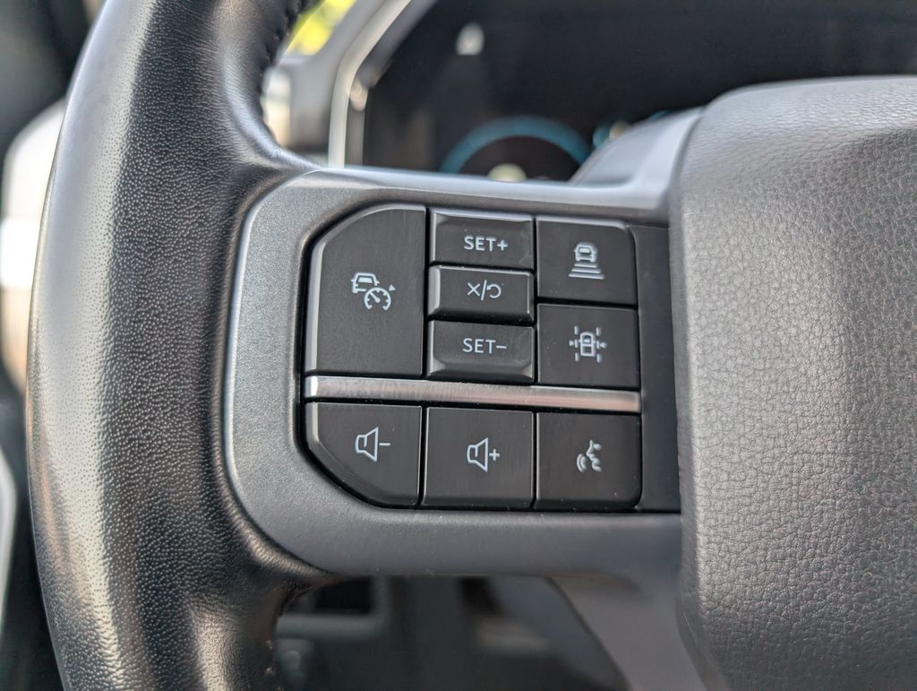 2023 Ford F-150 Lariat photo 10