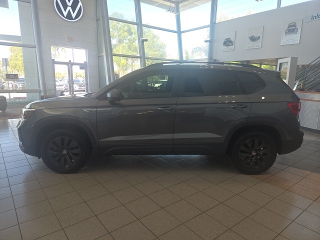 2022 Volkswagen Taos S photo 4