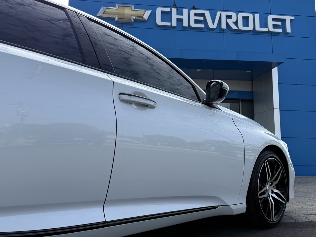 2021 Honda Accord Touring 2.0T photo 6