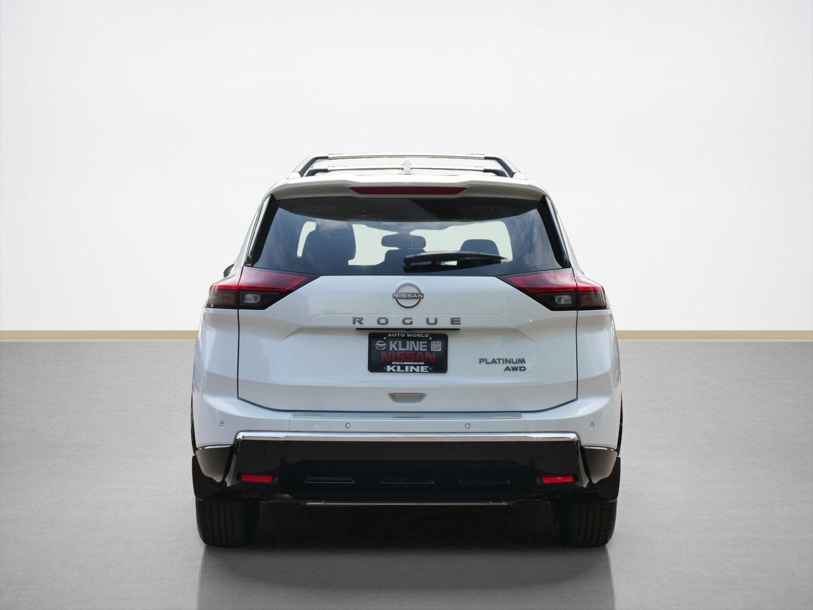 2025 Nissan Rogue Platinum photo 3