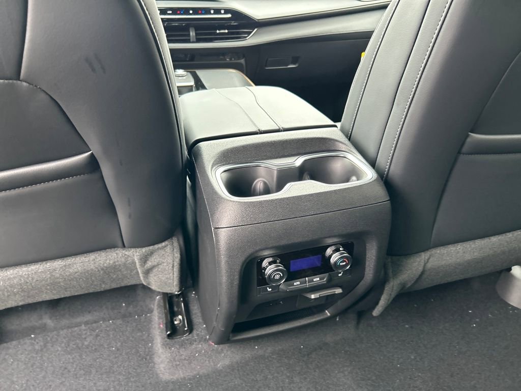 2026 Buick Enclave Avenir photo 20