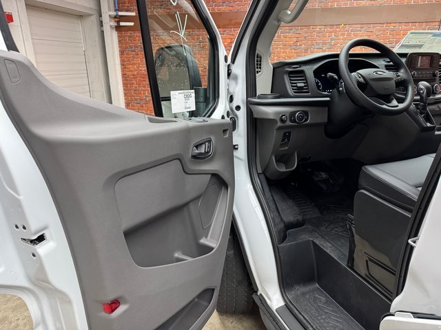 2025 Ford Transit Cargo Van photo 8