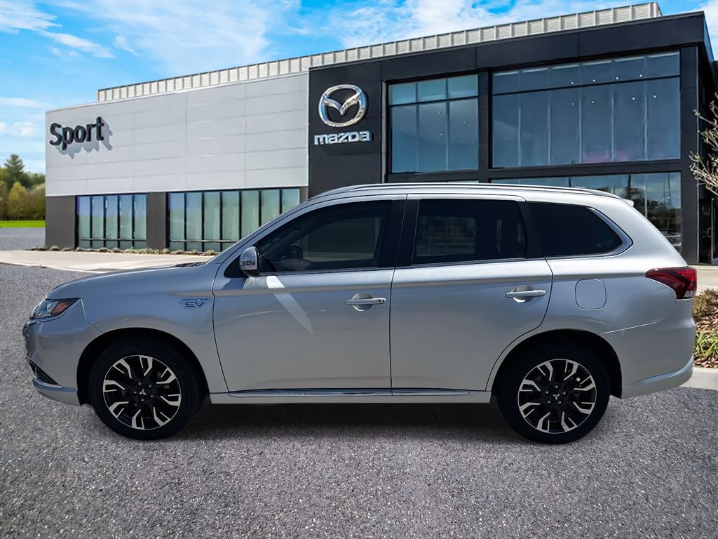 2018 Mitsubishi Outlander PHEV SEL photo 5