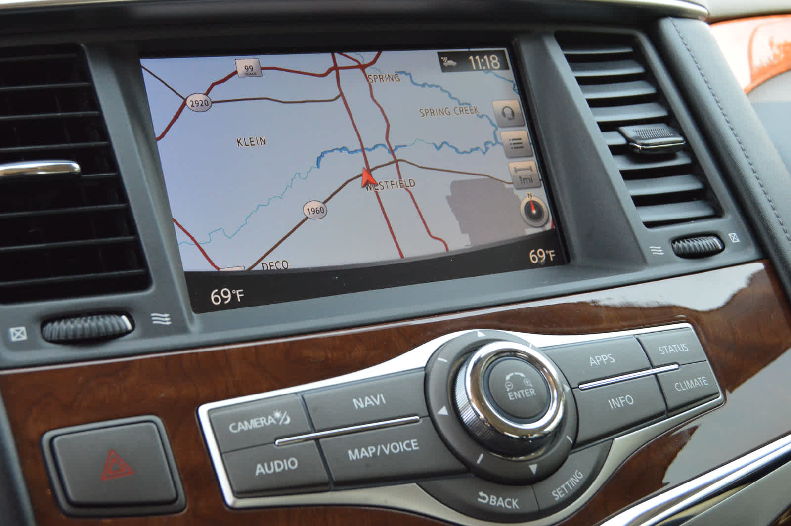 2019 Infiniti QX80 Luxe photo 15