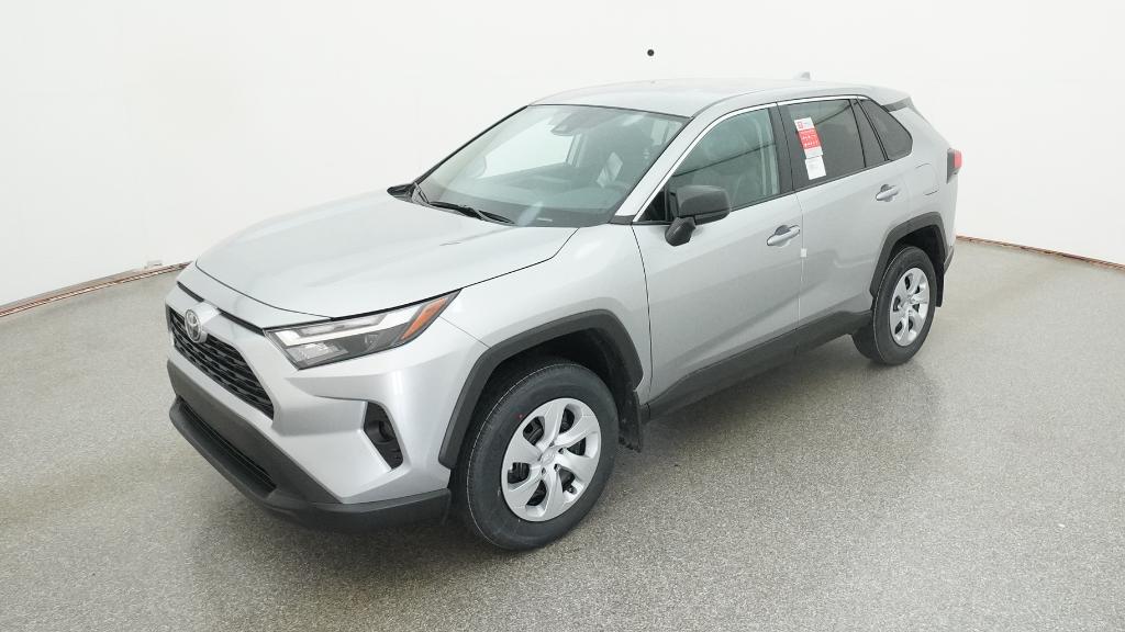 2025 Toyota RAV4 LE's photo