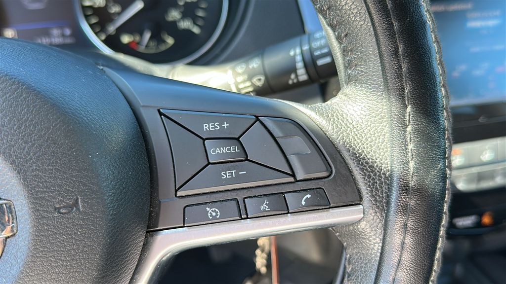 2019 Nissan Rogue Special Edition photo 14