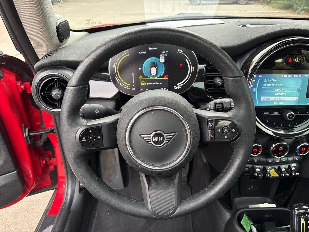 2024 Mini Cooper 2 Door Hardtop SE photo 13