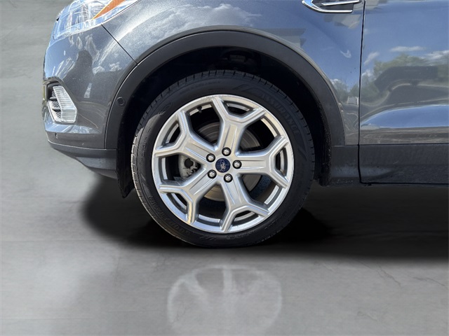 2019 Ford Escape Titanium photo 29