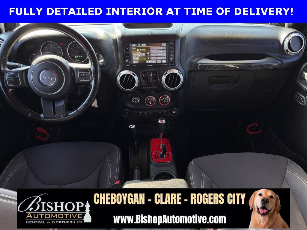 2014 Jeep Wrangler Unlimited Sahara photo 4