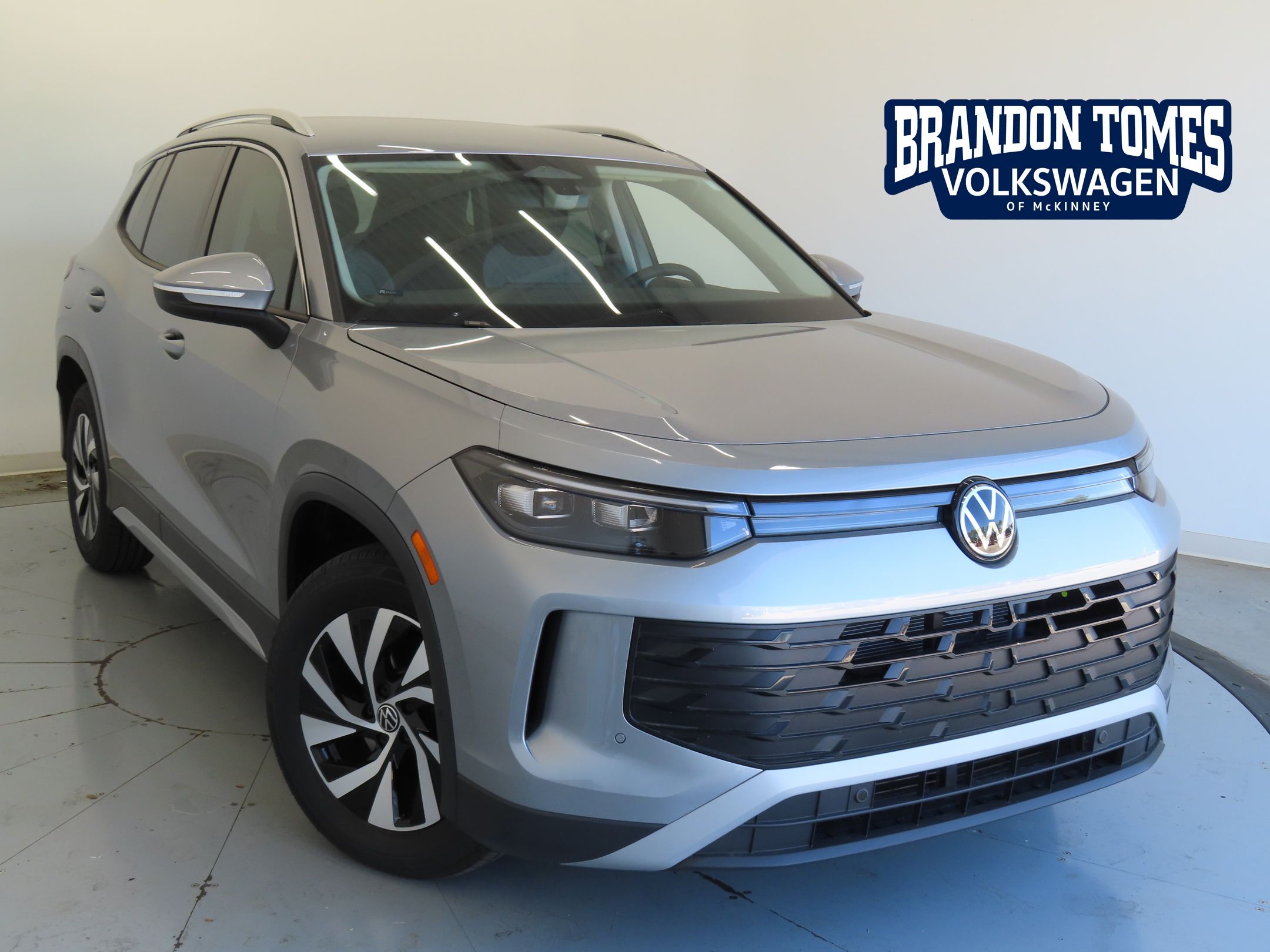 2025 Volkswagen Tiguan S's photo