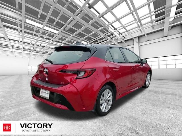 2025 Toyota Corolla SE photo 3