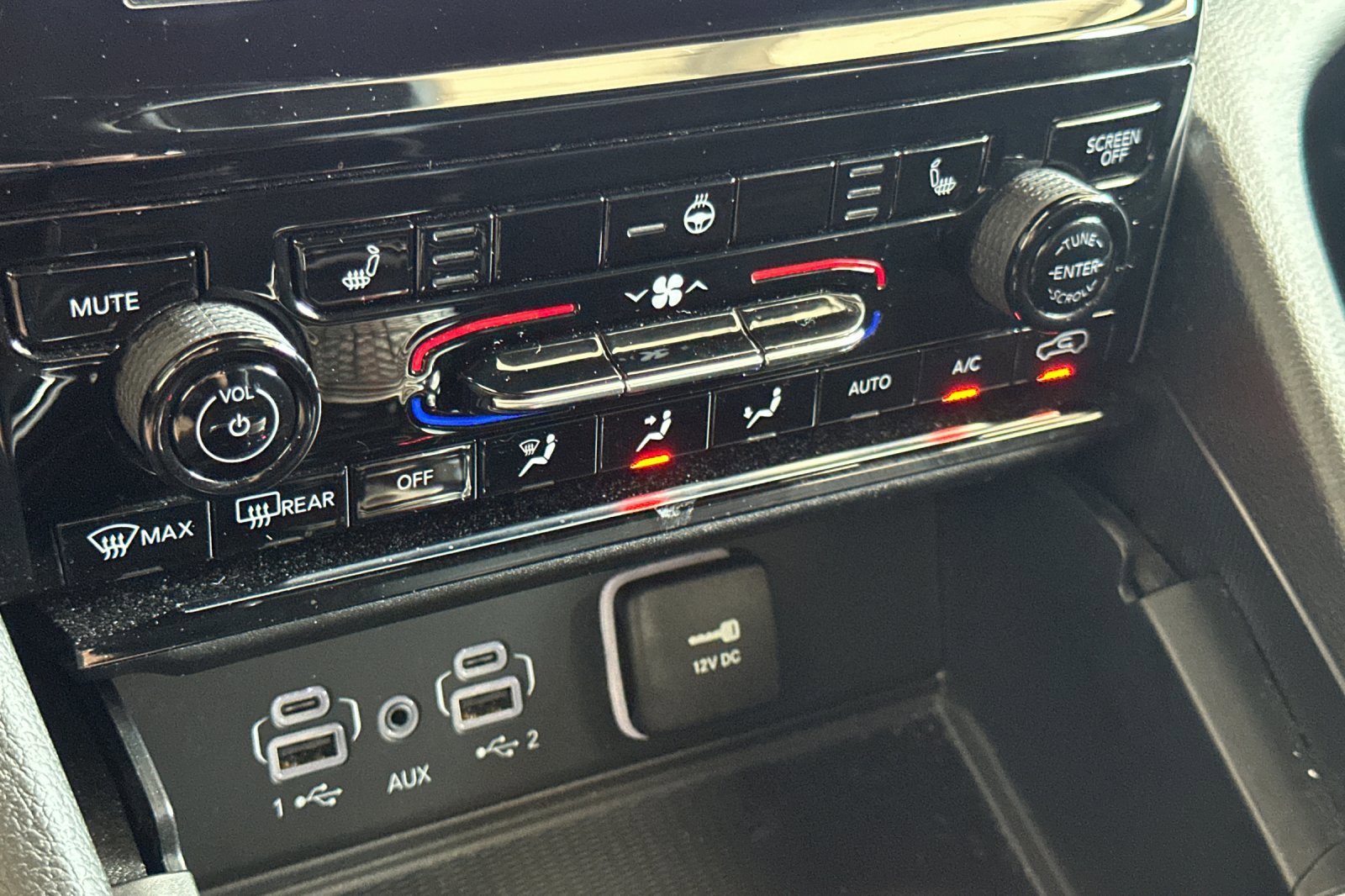 2024 Jeep Grand Cherokee Altitude photo 19