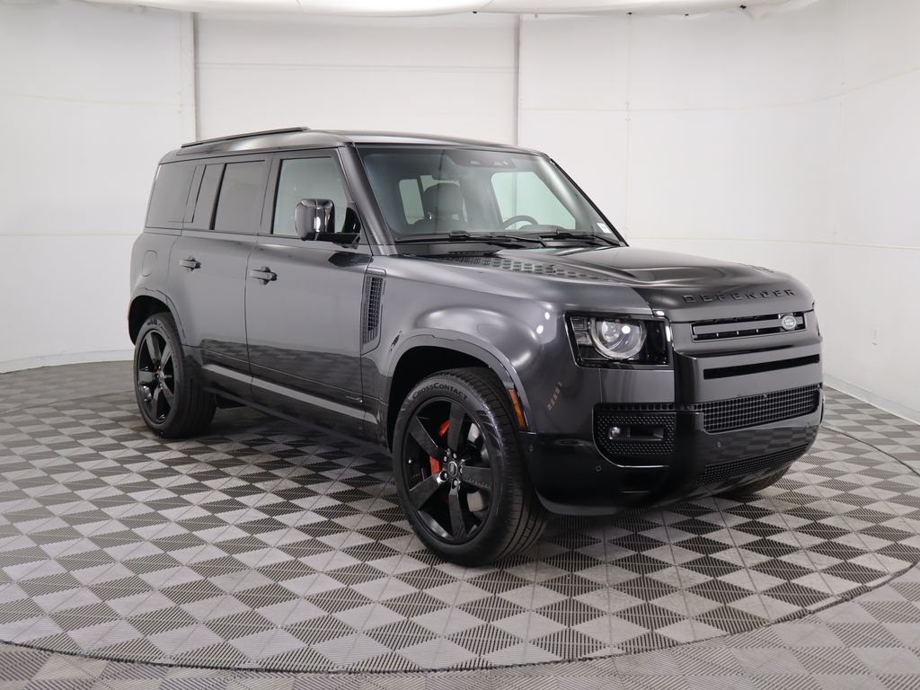 2025 Land Rover Defender 110 X photo 3