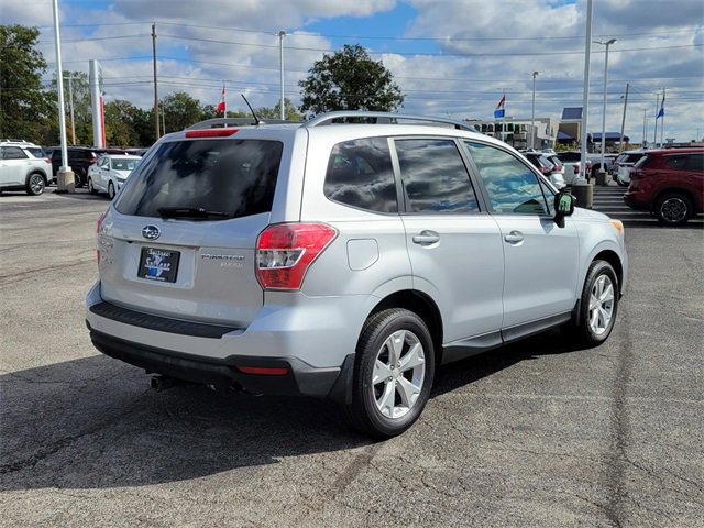 2015 Subaru Forester 2.5i Premium photo 3