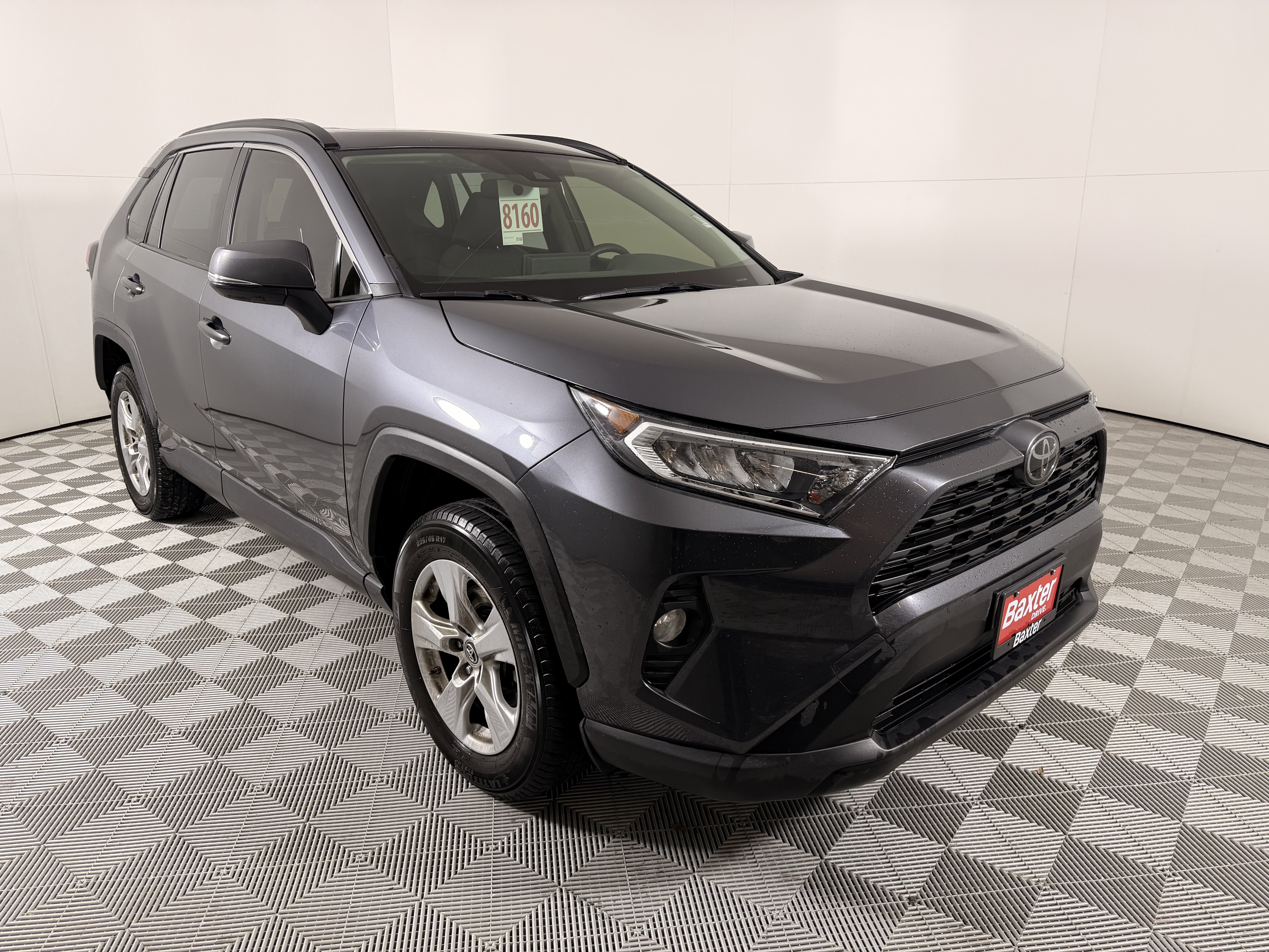 2019 Toyota RAV4 XLE's photo