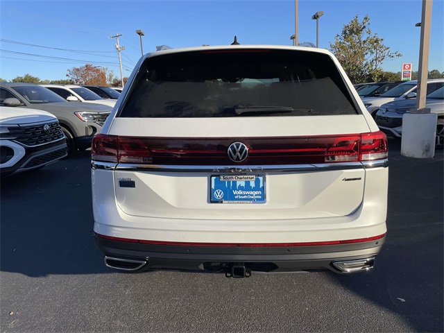 2026 Volkswagen Atlas SEL photo 3