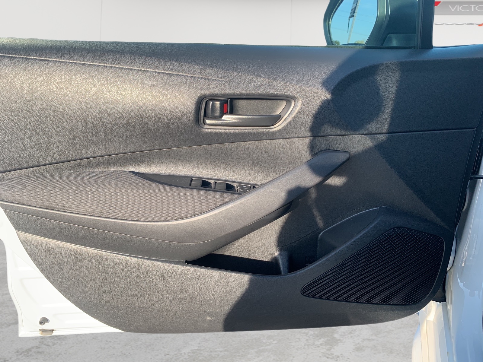 2024 Toyota Corolla LE photo 24