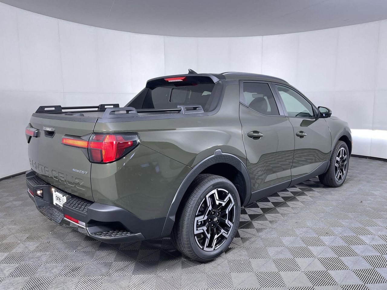 2025 Hyundai Santa Cruz Limited photo 2