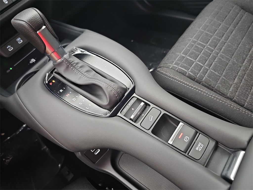 2026 Honda HR-V LX photo 28