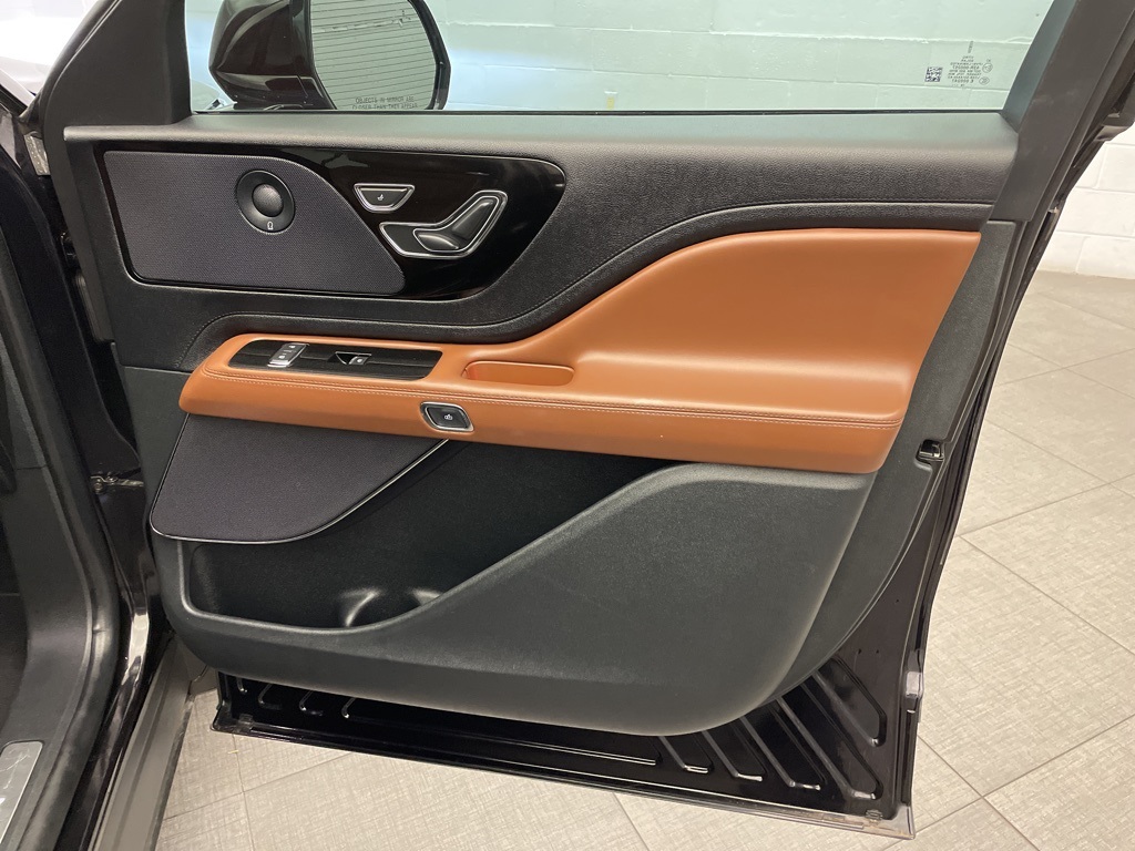 2020 Lincoln Aviator Reserve photo 22