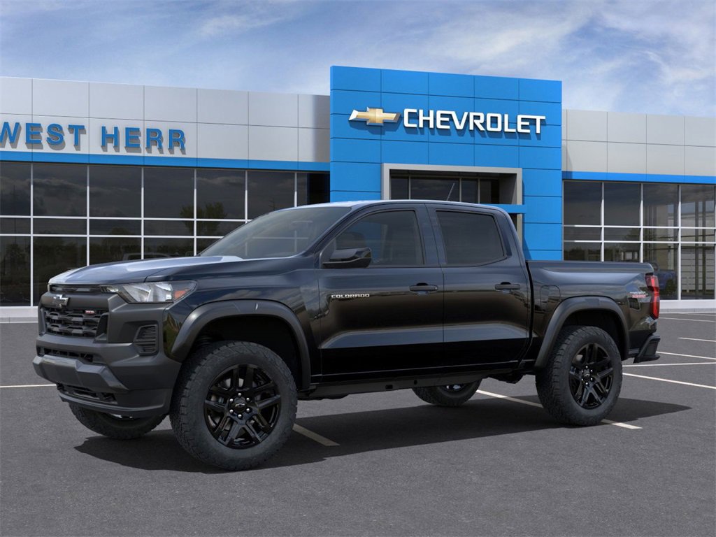 2025 Chevrolet Colorado Trail Boss photo 2