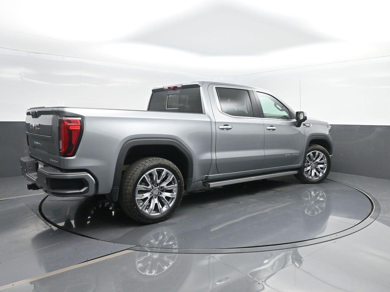 2024 Gmc Sierra 1500 Denali photo 2
