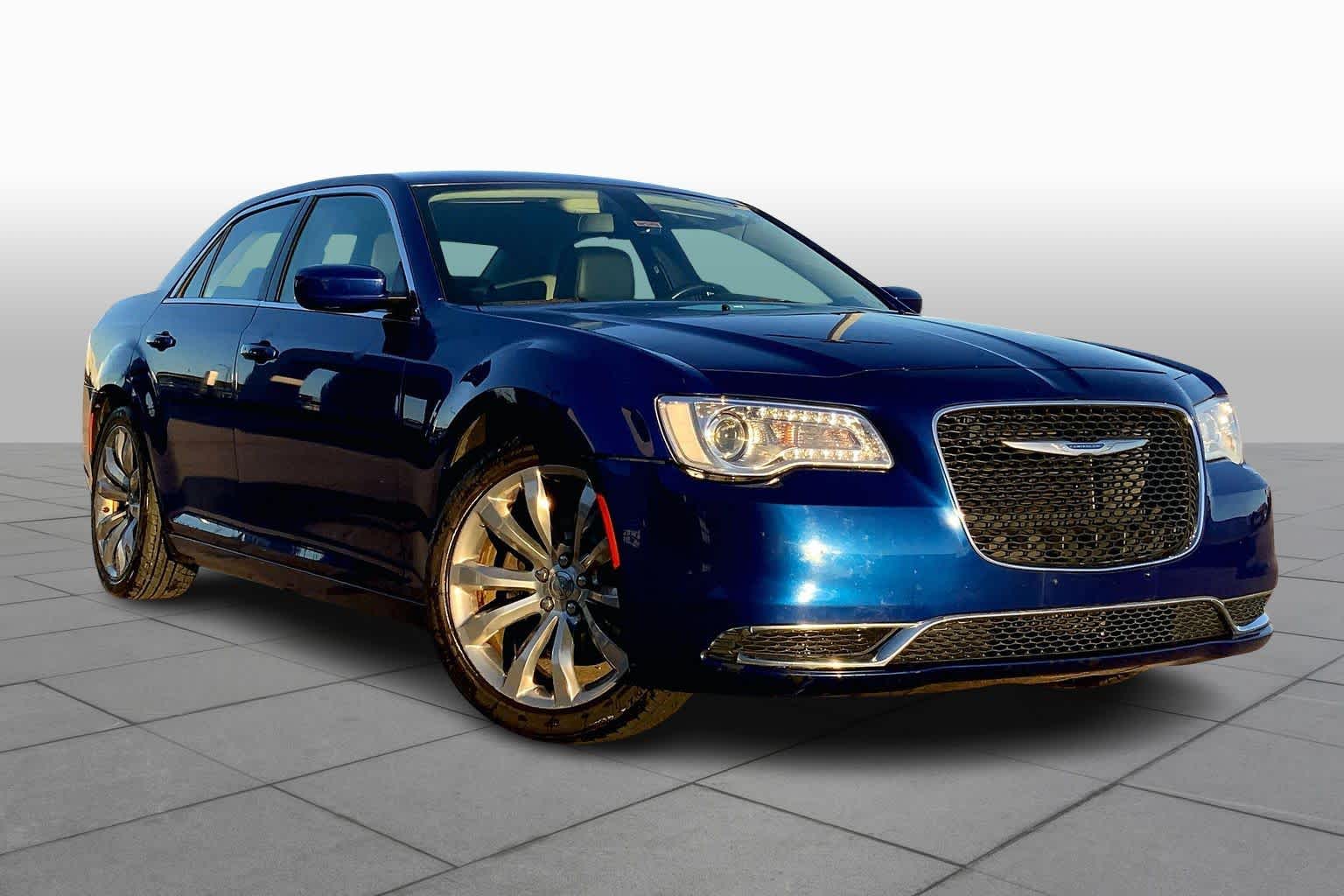 Used 2019 Chrysler 300 Touring with VIN 2C3CCAAG3KH517186 for sale in Shreveport, LA