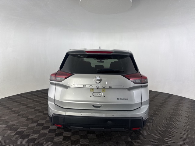 2024 Nissan Rogue SV photo 5