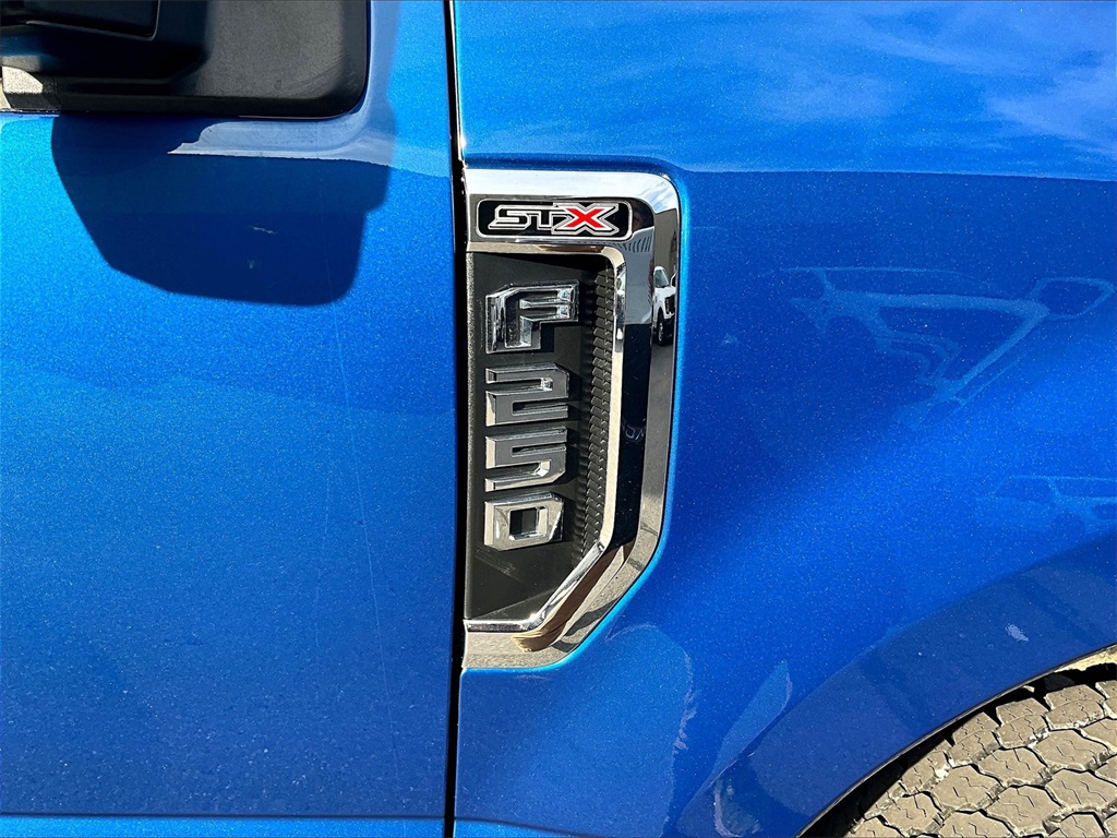 2022 Ford F-250 photo 26
