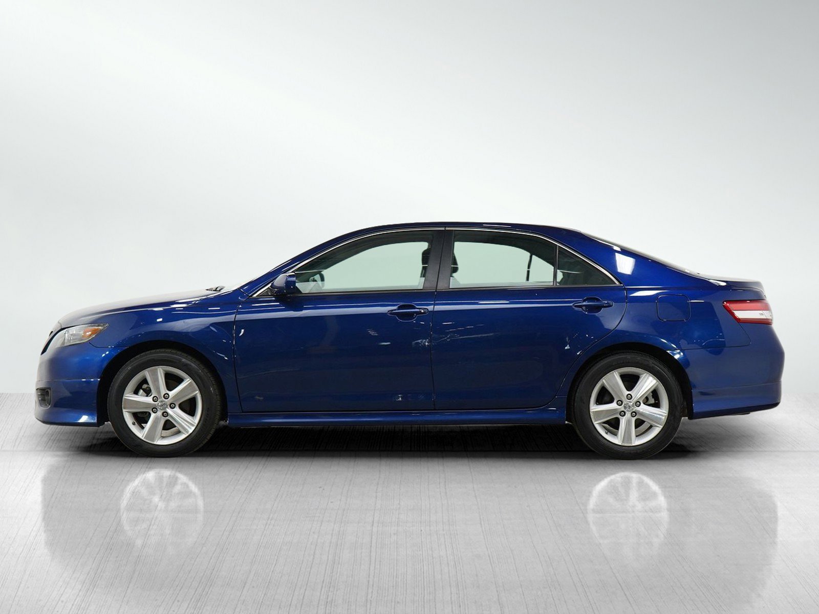 Used 2011 Toyota Camry SE with VIN 4T1BF3EK8BU616488 for sale in Bloomington, Minnesota