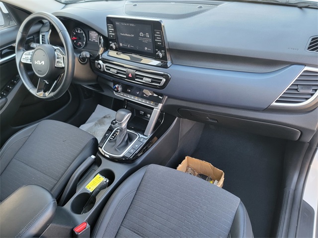 2023 Kia Seltos S photo 18