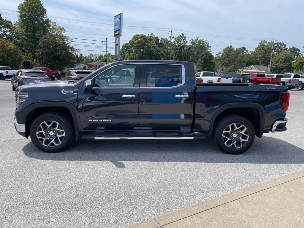 2025 Gmc Sierra 1500 SLT photo 2