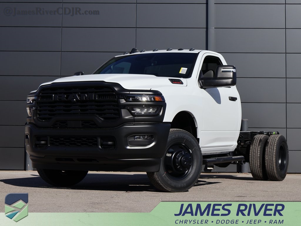 2026 RAM Ram 3500 Chassis Cab Tradesman's photo