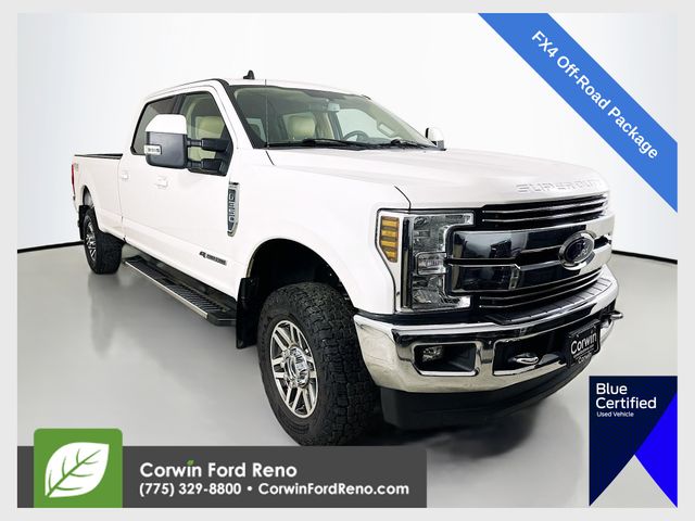 2019 Ford F-350 Super Duty Lariat's photo
