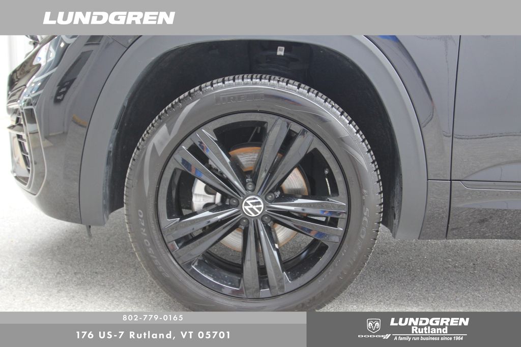 2023 Volkswagen Atlas Cross Sport SEL R-Line photo 36