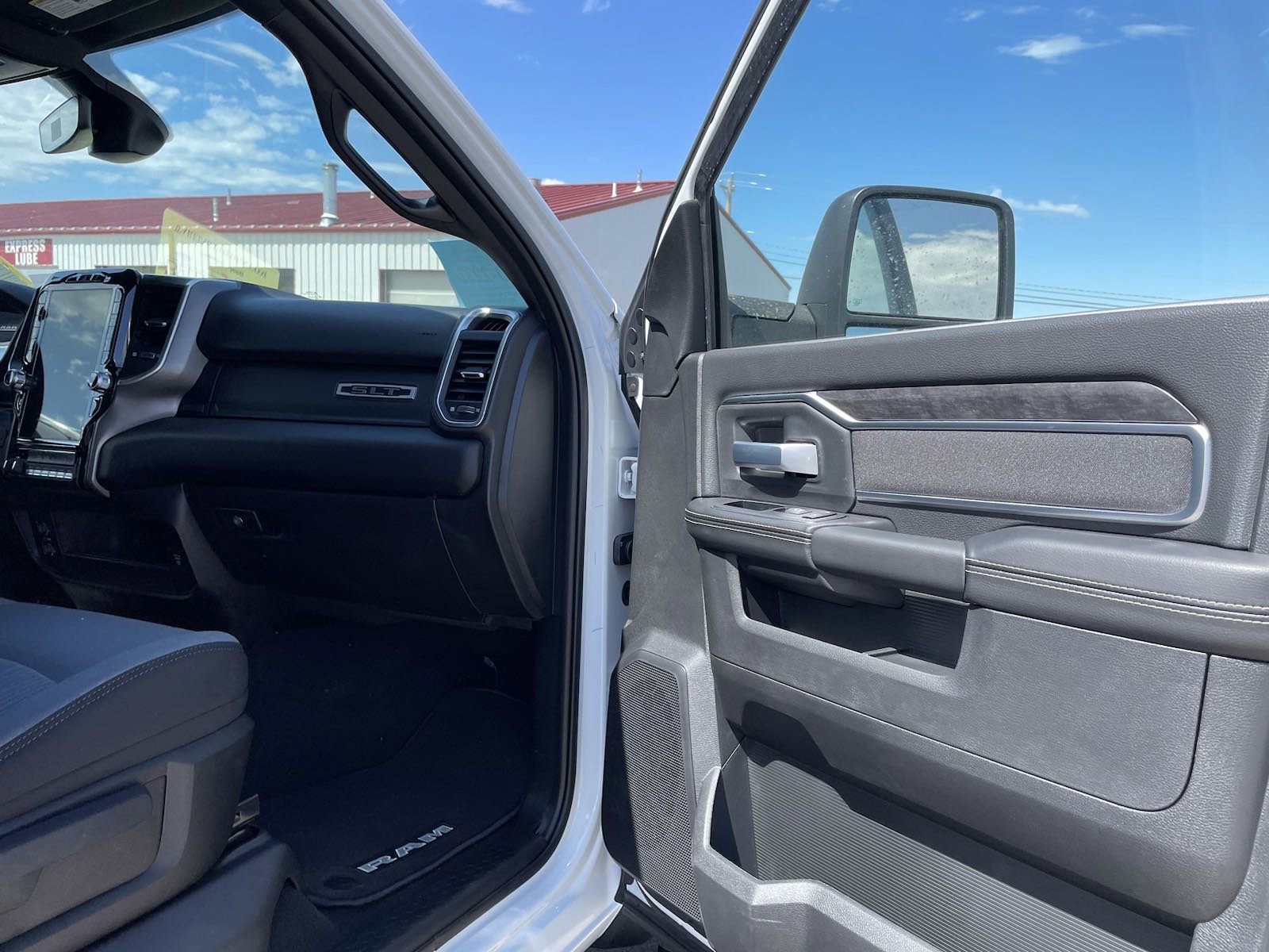 New 2024 Bright White Clearcoat Ram SLT image 21
