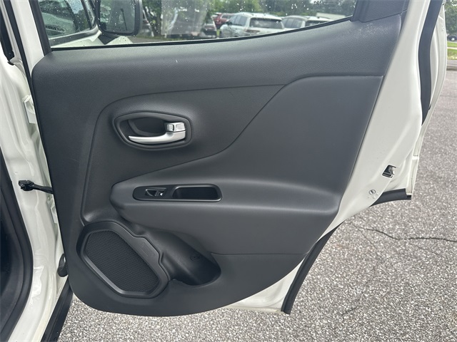 2022 Jeep Renegade Jeepster Sport Upland photo 13