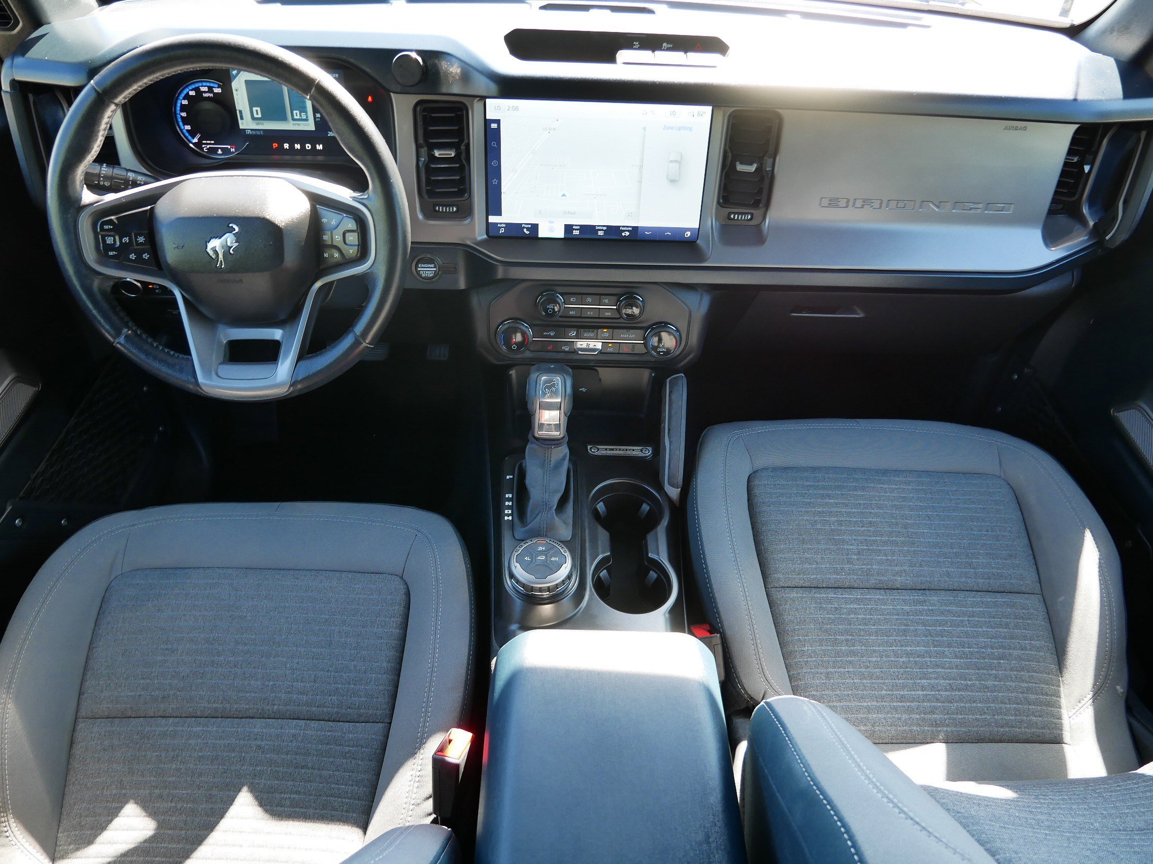 2022 Ford Bronco Outer Banks photo 10