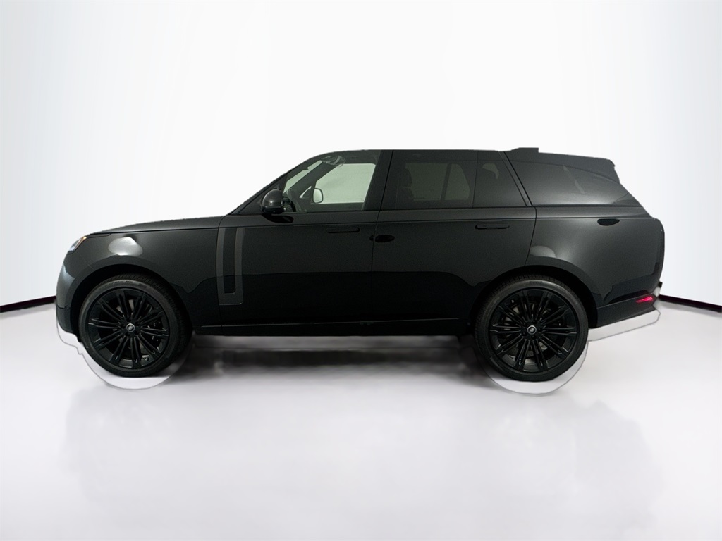 2025 Land Rover Range Rover SE photo 6