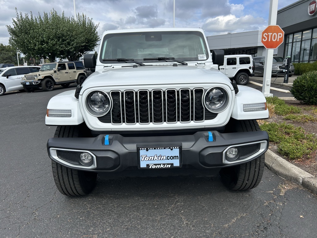 2024 Jeep Wrangler Sahara 4xe photo 3