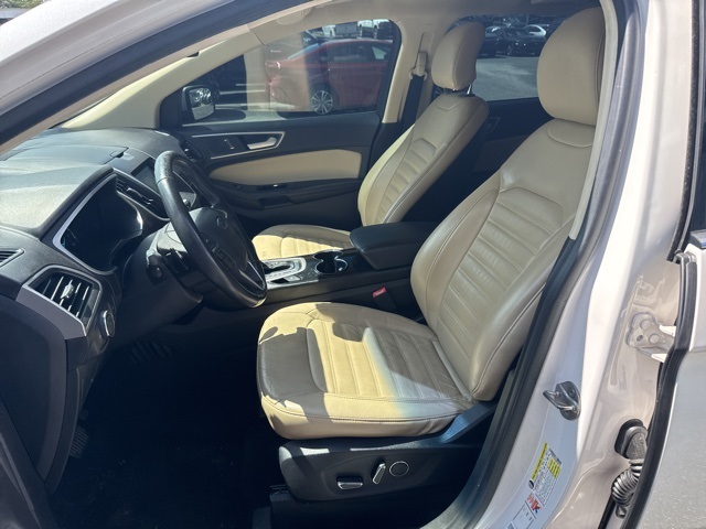 2017 Ford Edge SEL photo 8
