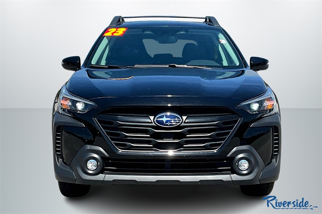 2023 Subaru Outback Onyx Edition photo 2