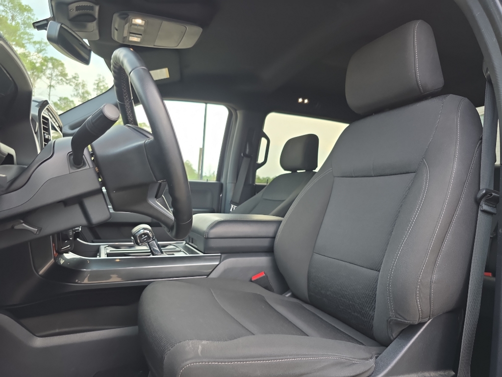 2023 Ford F-150 XLT photo 13