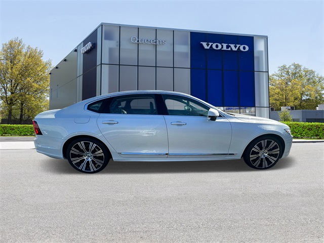2022 Volvo S90 Inscription photo 2