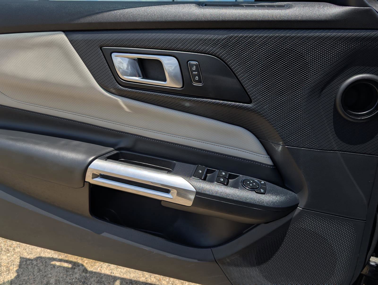2024 Ford Mustang GT Premium Convertible photo 26