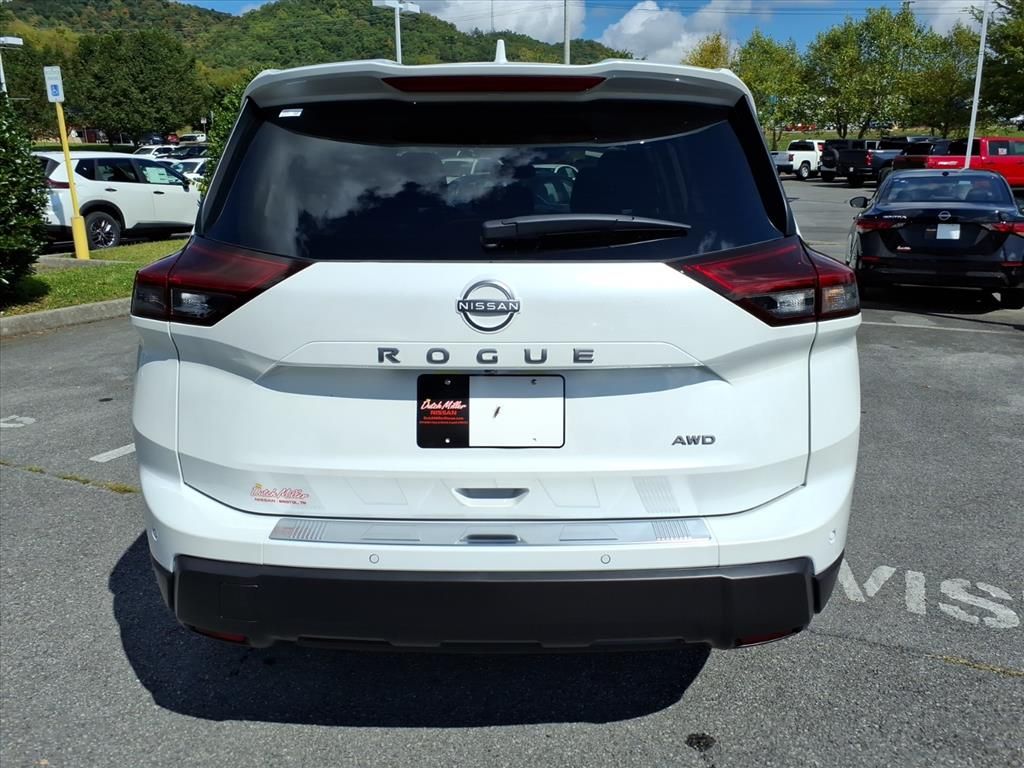 2026 Nissan Rogue SV photo 2
