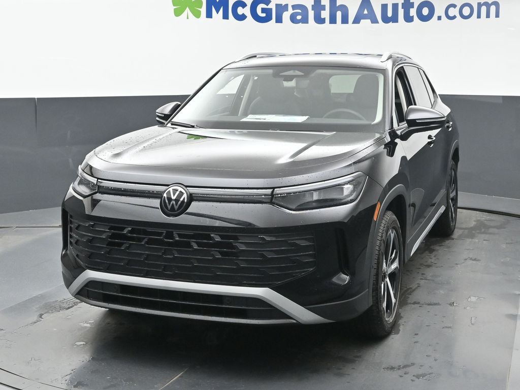 2025 Volkswagen Tiguan SE photo 3