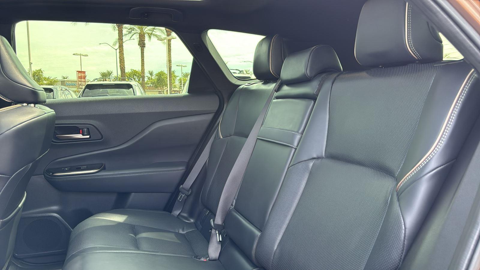 2025 Toyota Crown Signia Limited photo 26